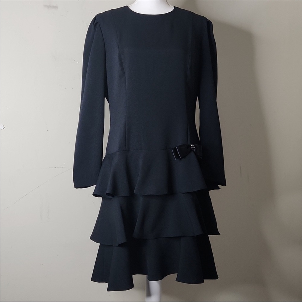 Leslie Fay long sleeves droop waist vintage dress. Layered ruffle bottom.